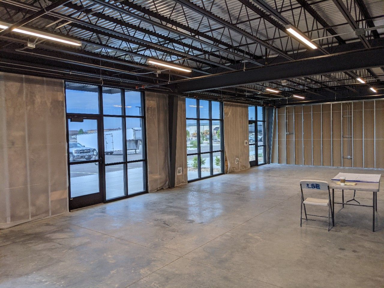 LSE - Light Industrial - USPS Windsor Annex