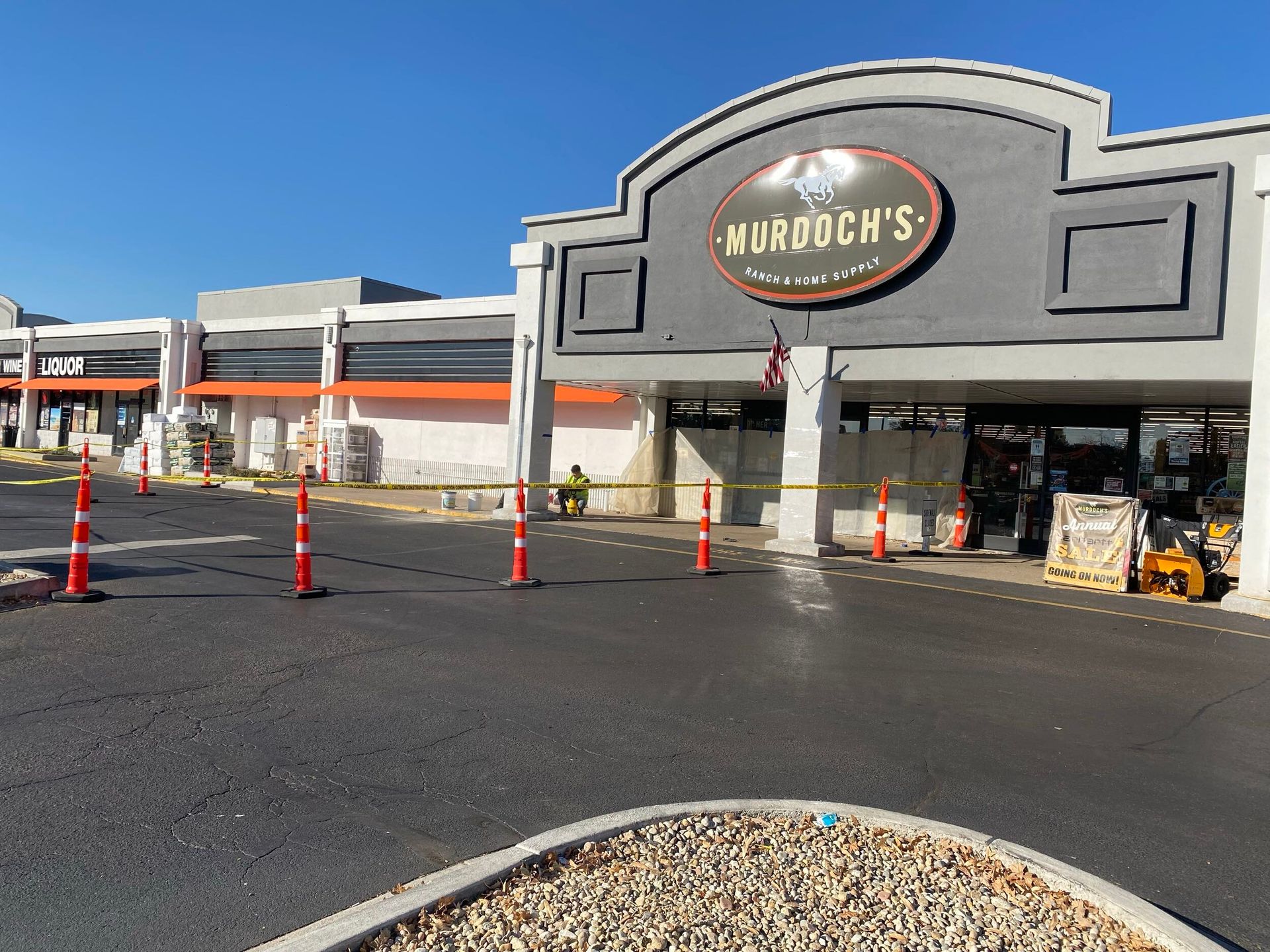 LSE - Shopping Centers & Retail - Horizon Park Shopping Center
