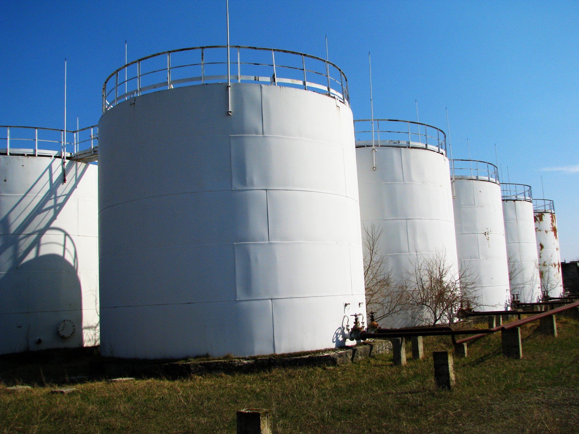 Professional Storage Tank Installation - Cheyenne, WY - McRady Well Drilling