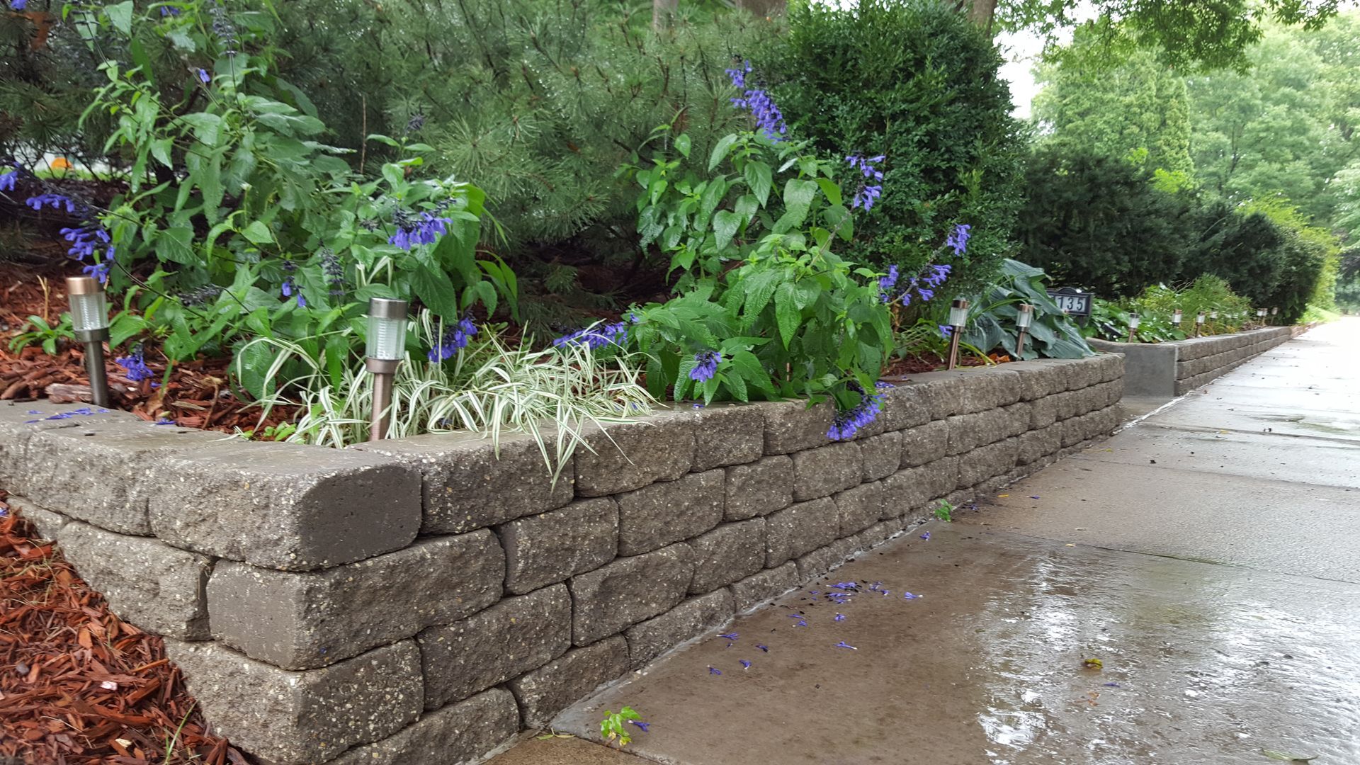 custom retaining wall and landscaping in iowa