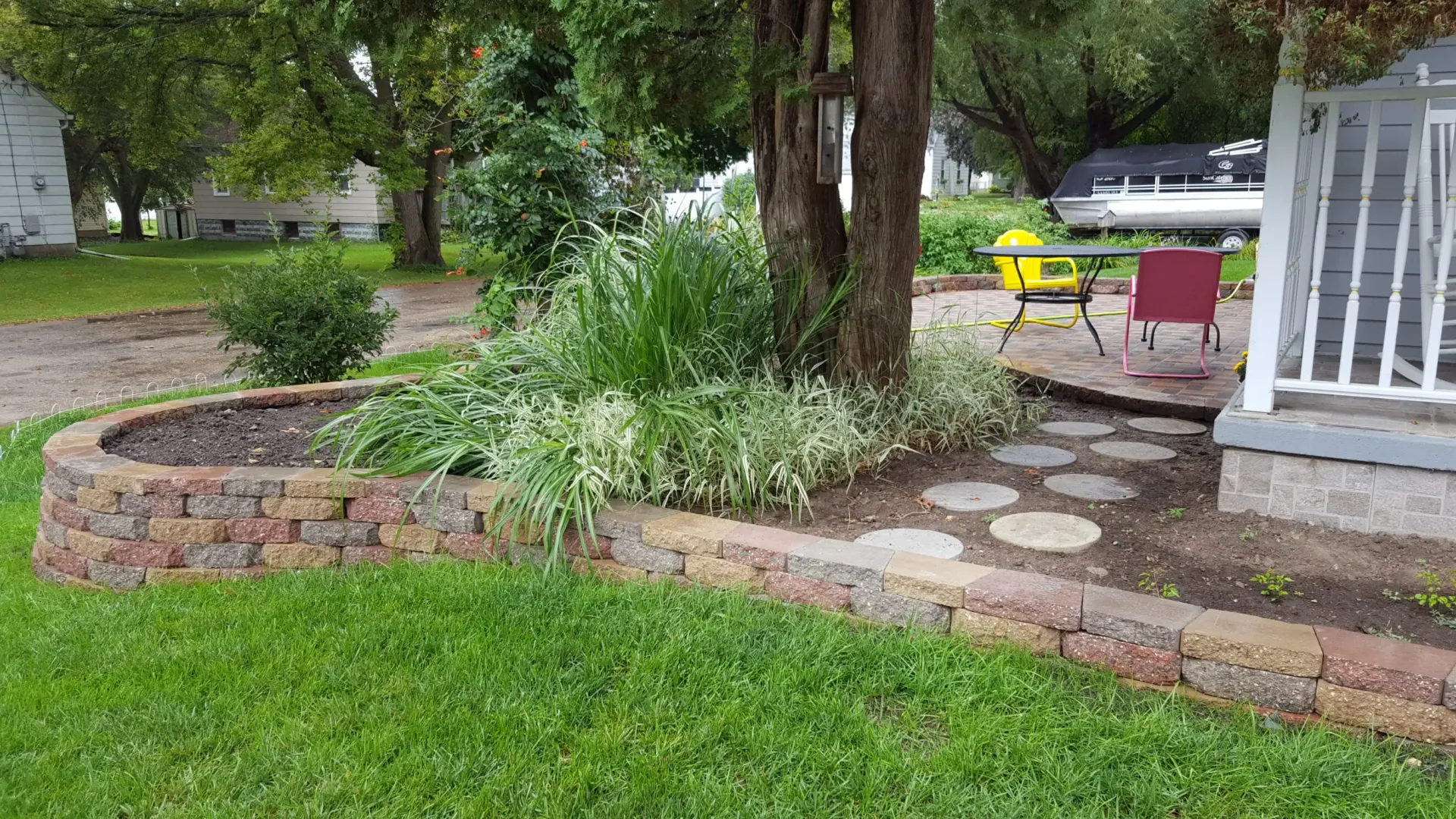 custom landscape design in waverly iowa
