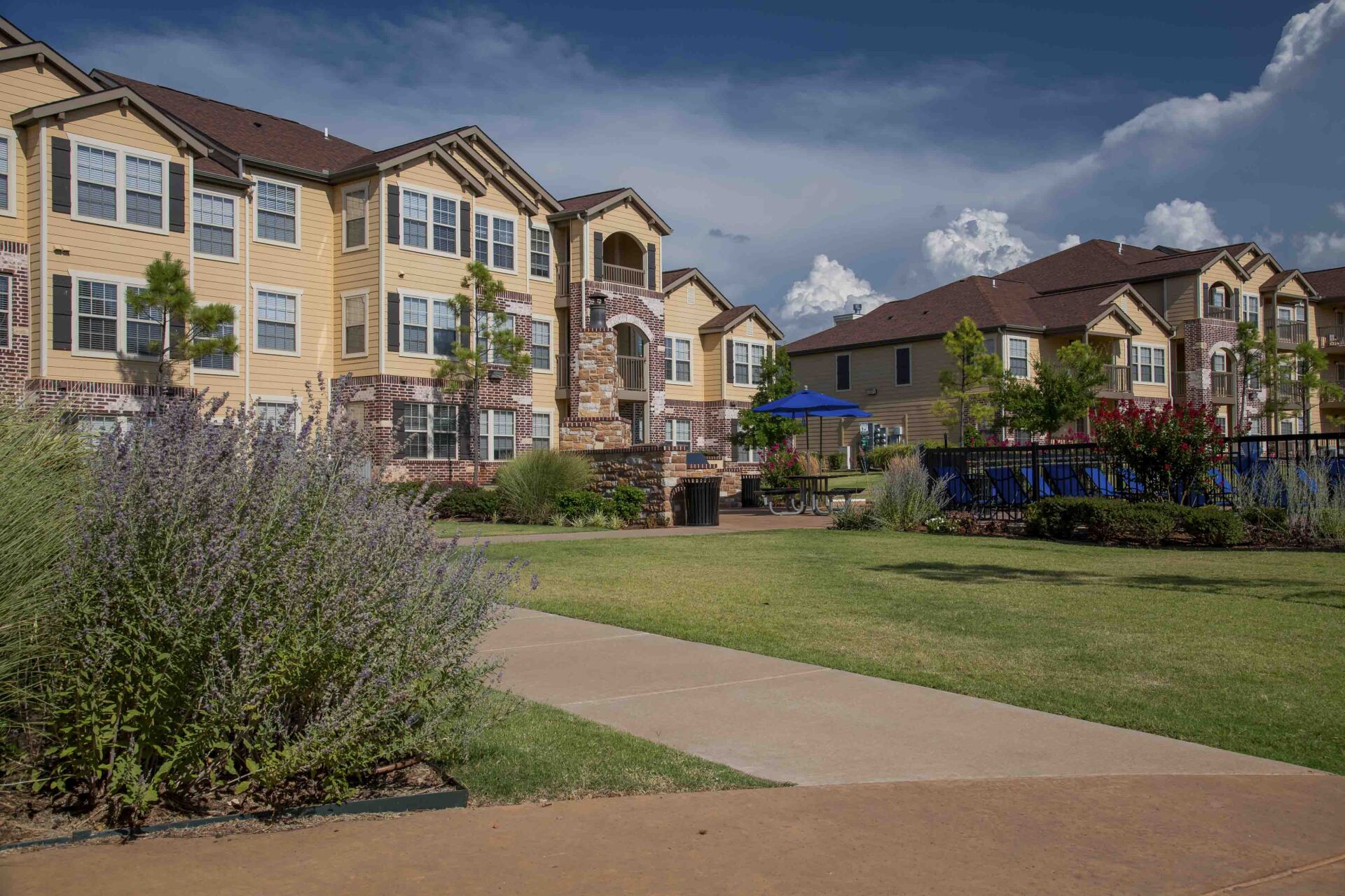 villas at canyon ranch exterior