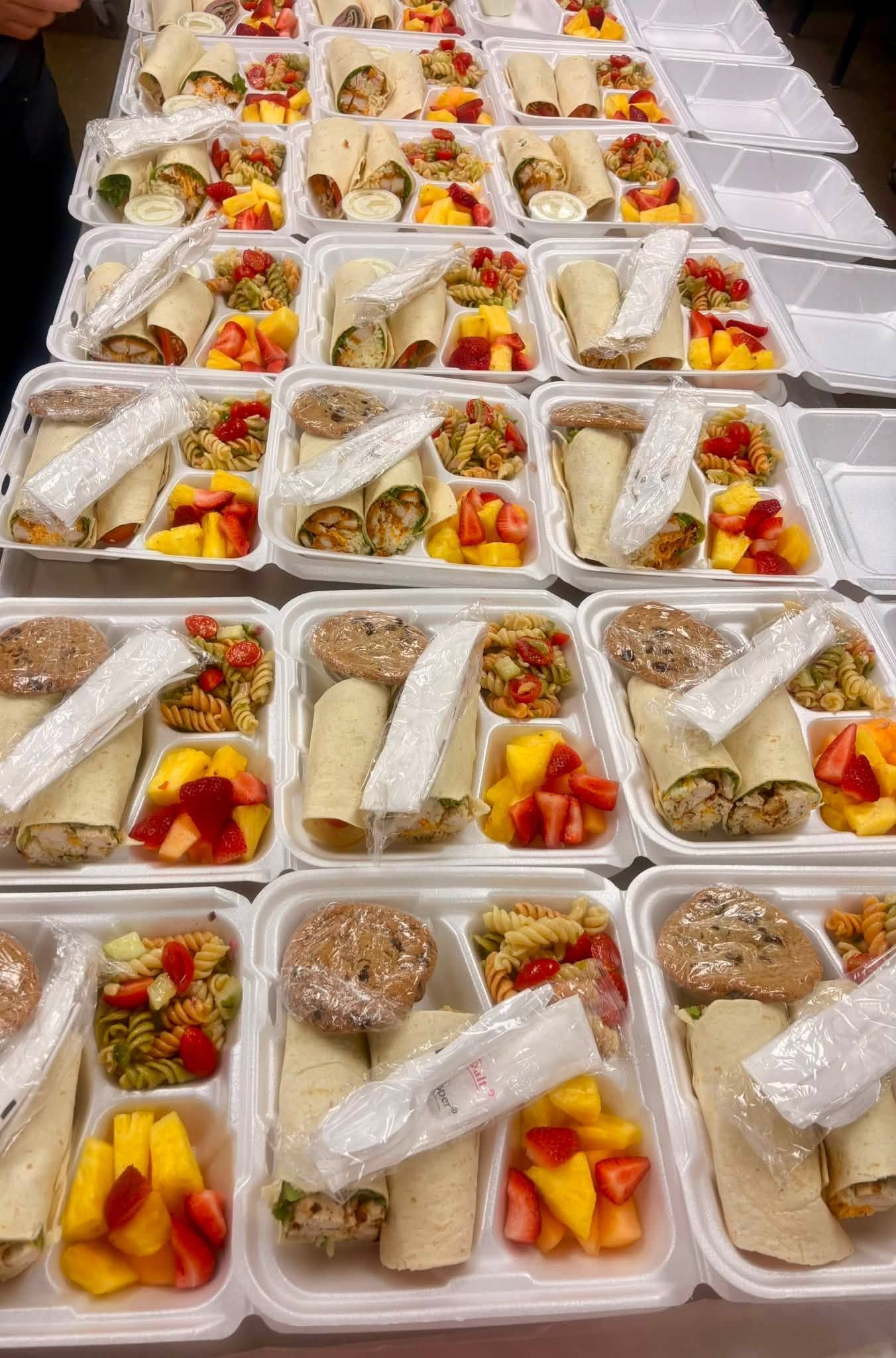 catered boxed lunces