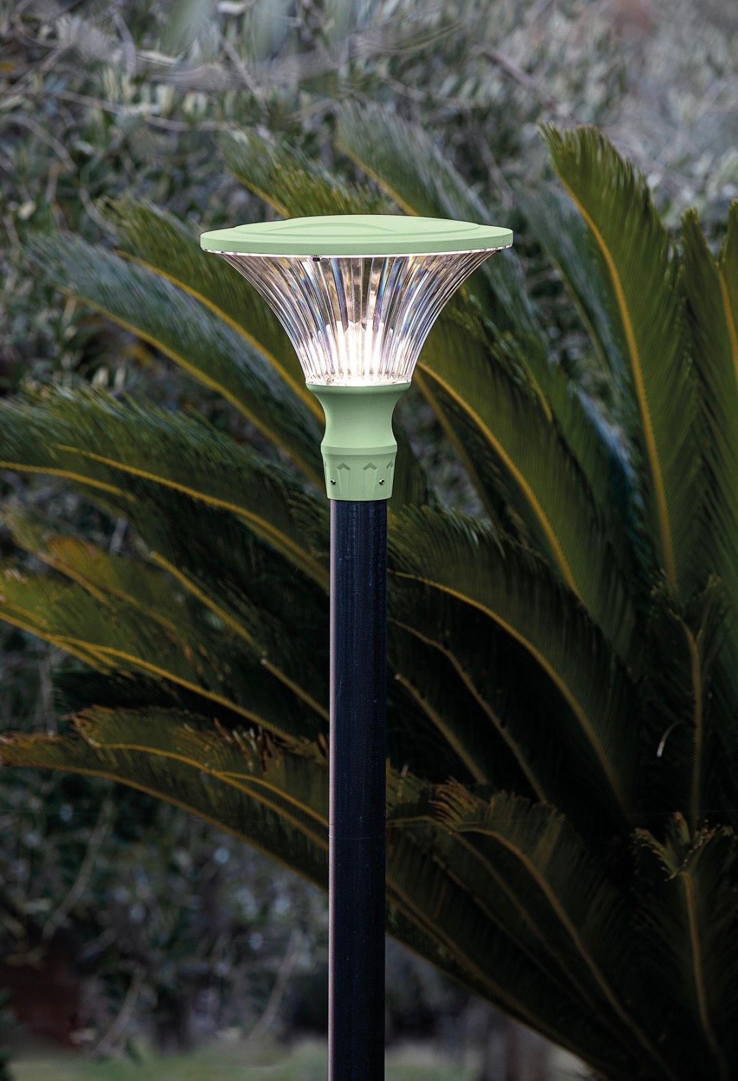 Vai alla pagina lampade da esterno