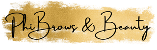 Das Logo von Phi Brows & Beauty ist in Schwarz auf goldenem Hintergrund geschrieben.