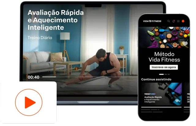 Tela promocional de fitness com laptop e celular, mostrando treino, aquecimento e vídeos de exercícios.