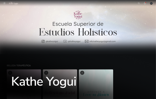 Página inicial do site da “Escuela Superior de Estudios Holísticos” com menu escuro e bloco “Kathe Yogui”