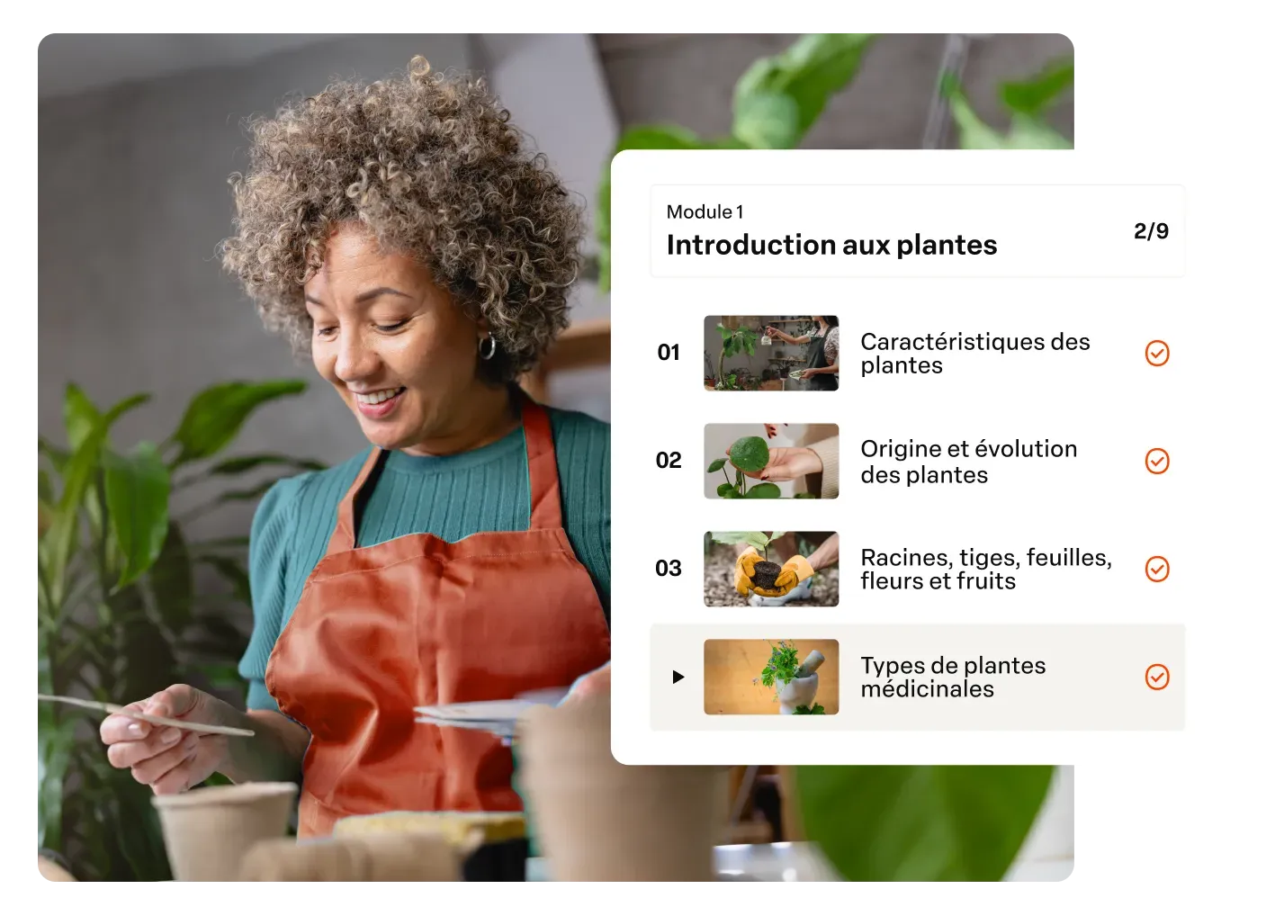 Créatrice dans son jardin et modules de sa formation sur les plantes, sur la plateforme de formation en ligne Hotmart