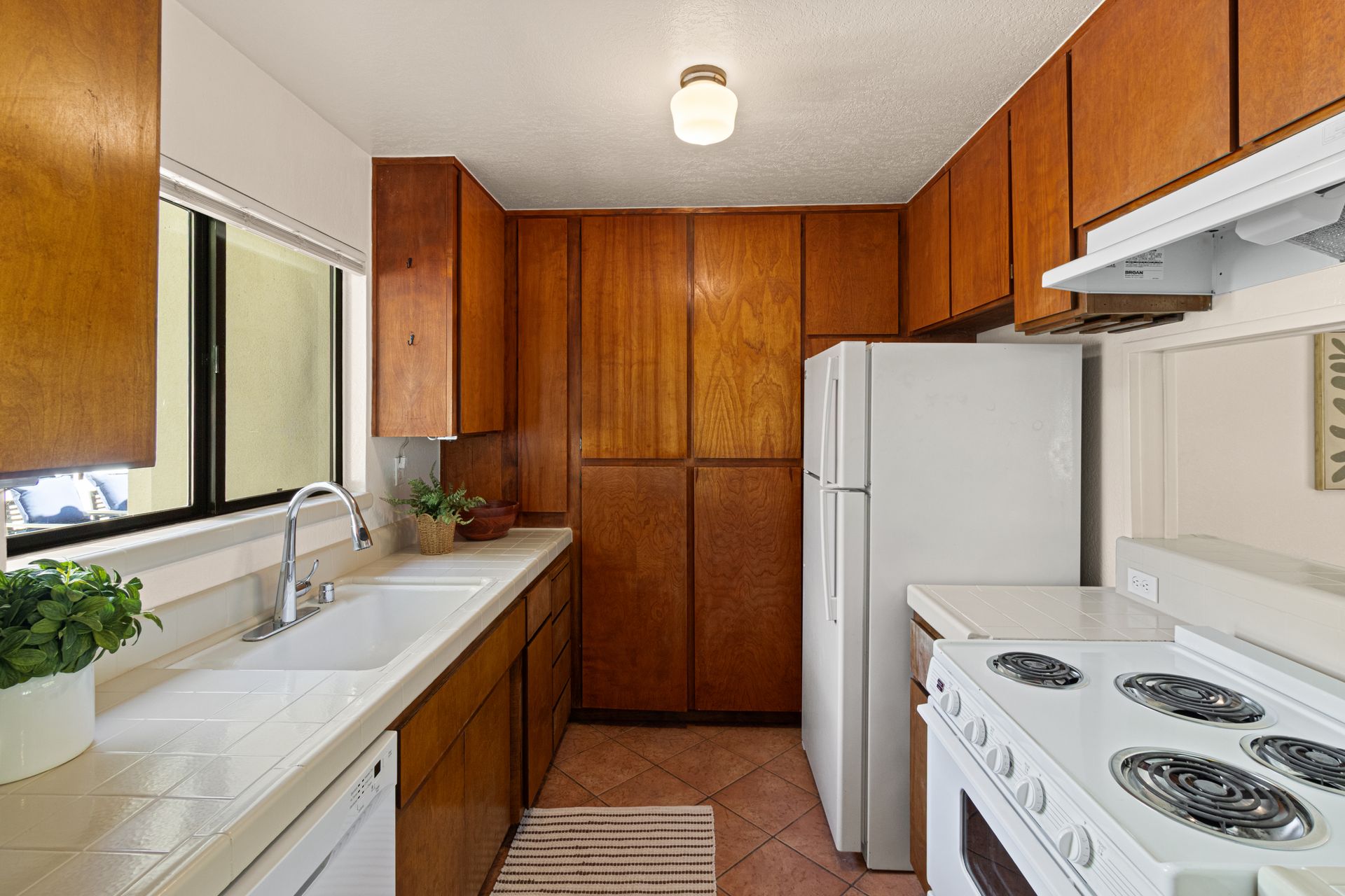 2542 Overhill Lane, Davis CA