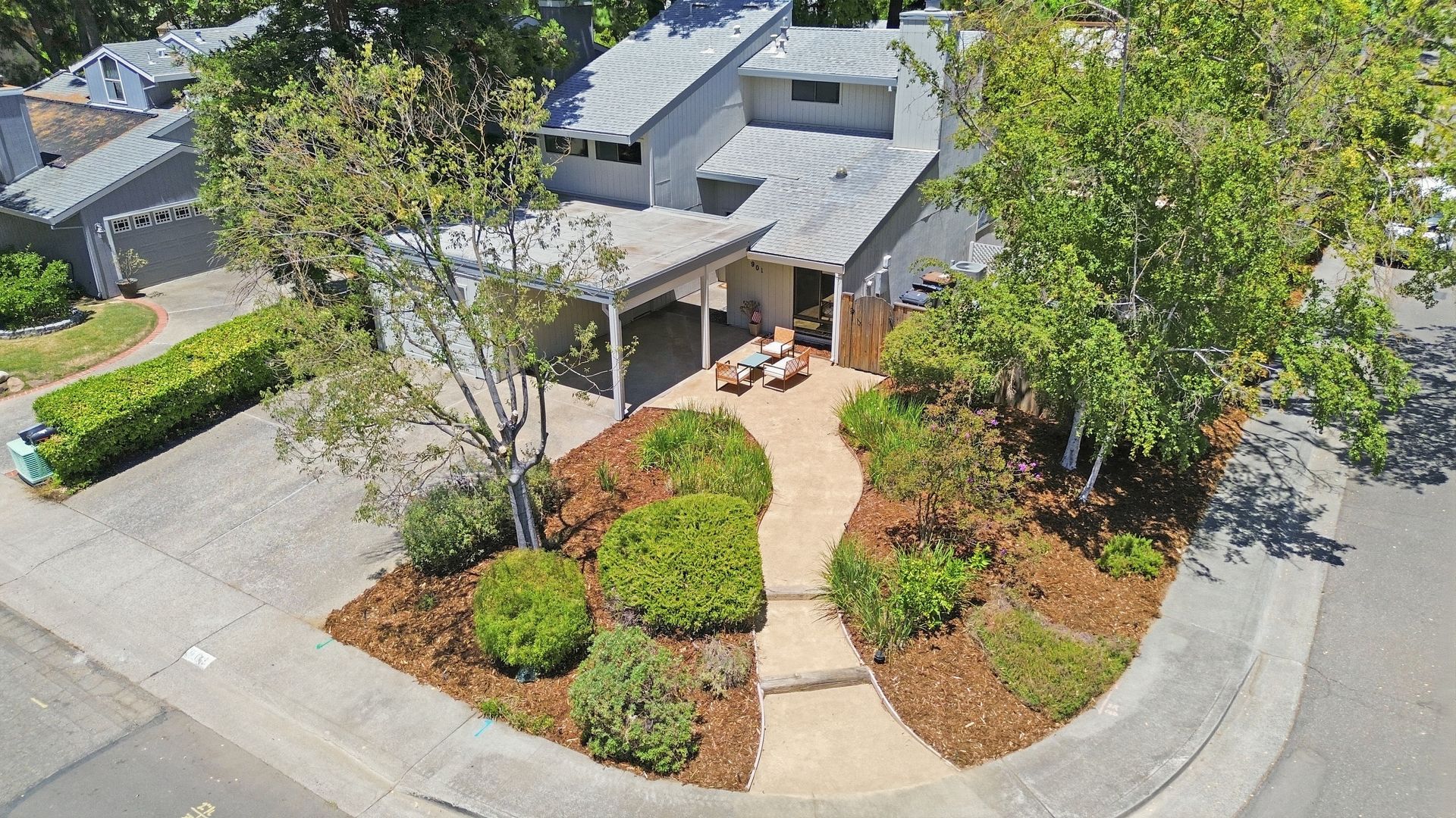 Home for sale - 901 Pamplona Avenue, Davis, CA. Contact Ginny Parks today