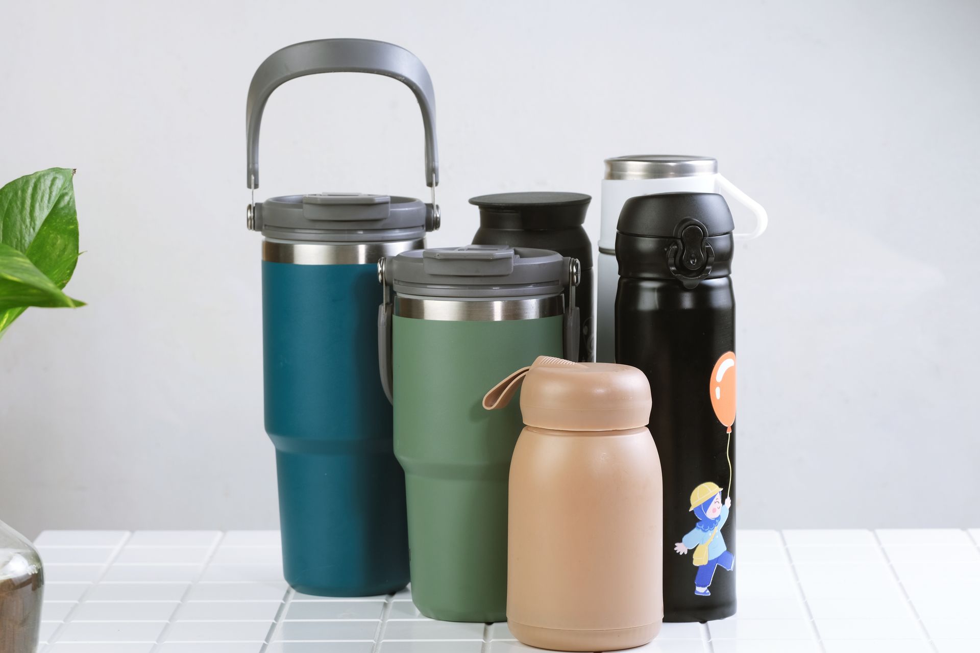 Mugs, Tumblers & Water Bottles
