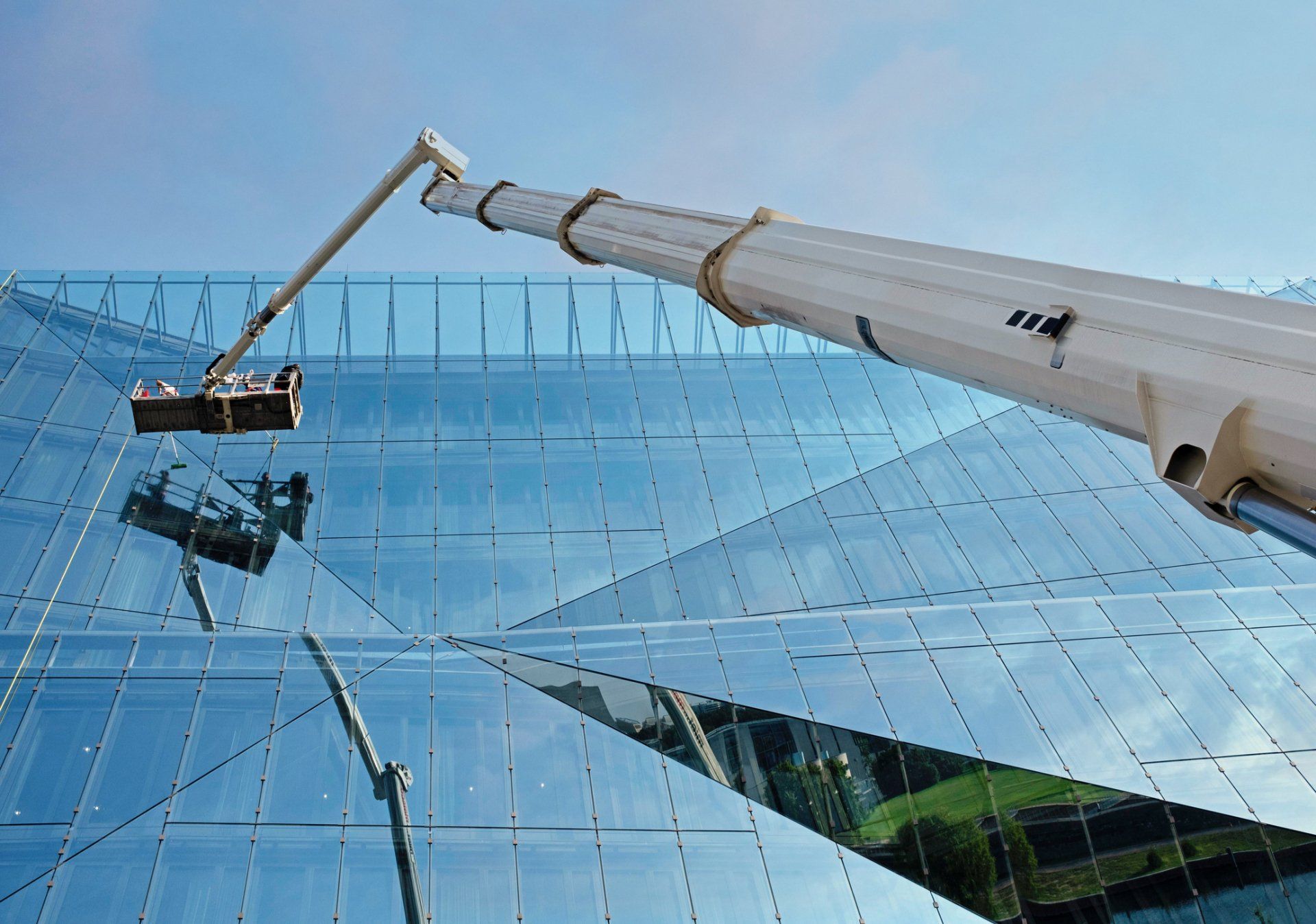 Building Glass Wall Cleaning — Saugus, MA — Arrow Property Services