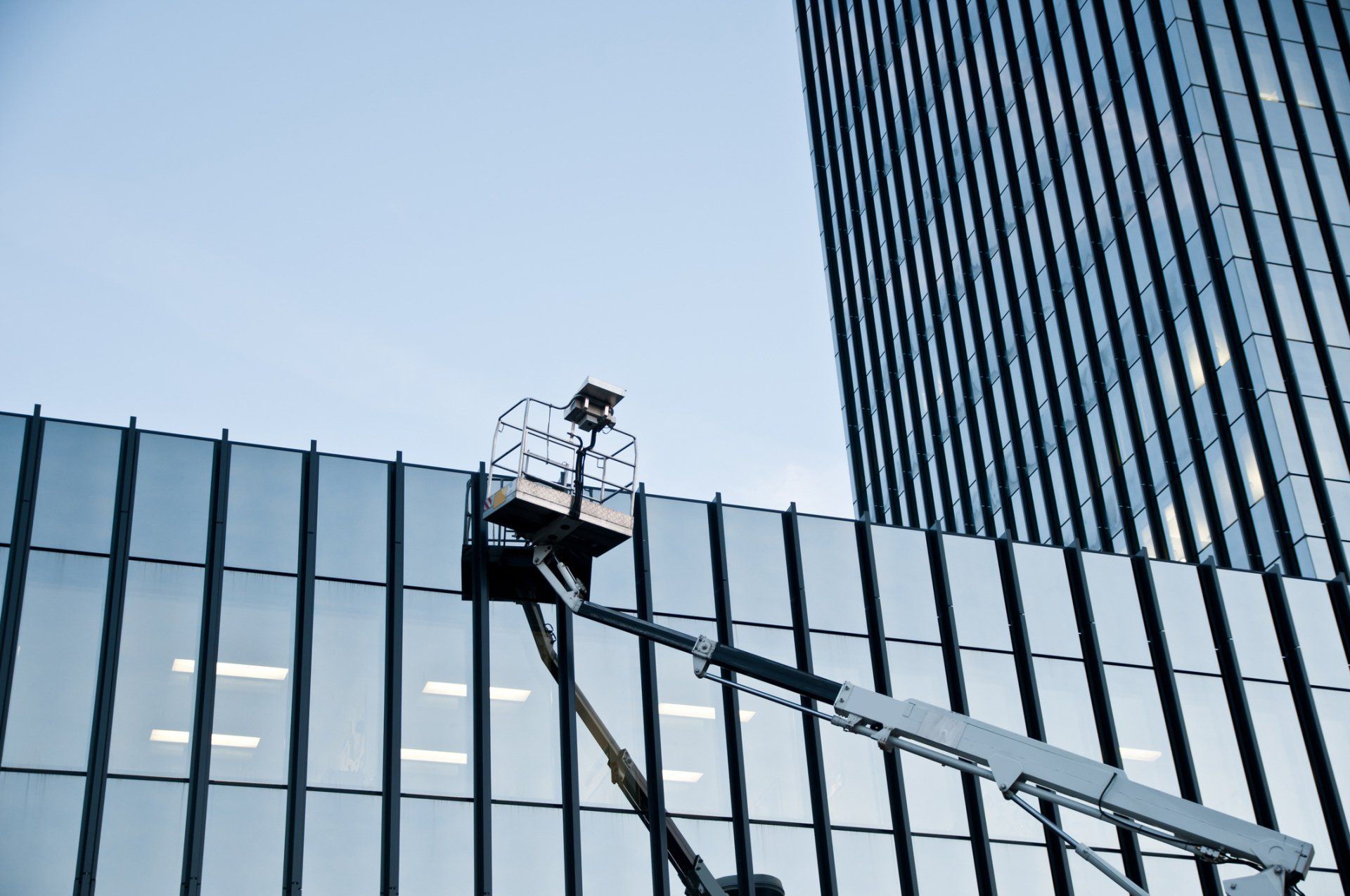 Cleaning Building — Saugus, MA — Arrow Property Services