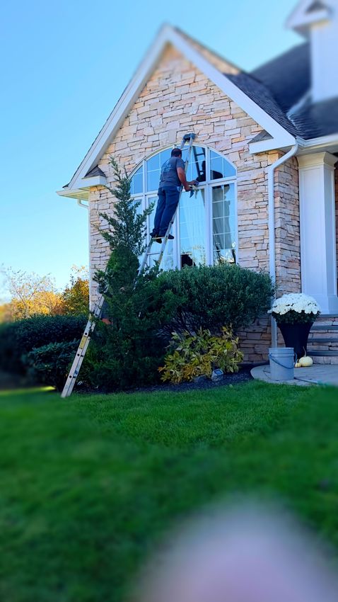 Building Glass Cleaning — North Reading, MA — Arrow Property Services