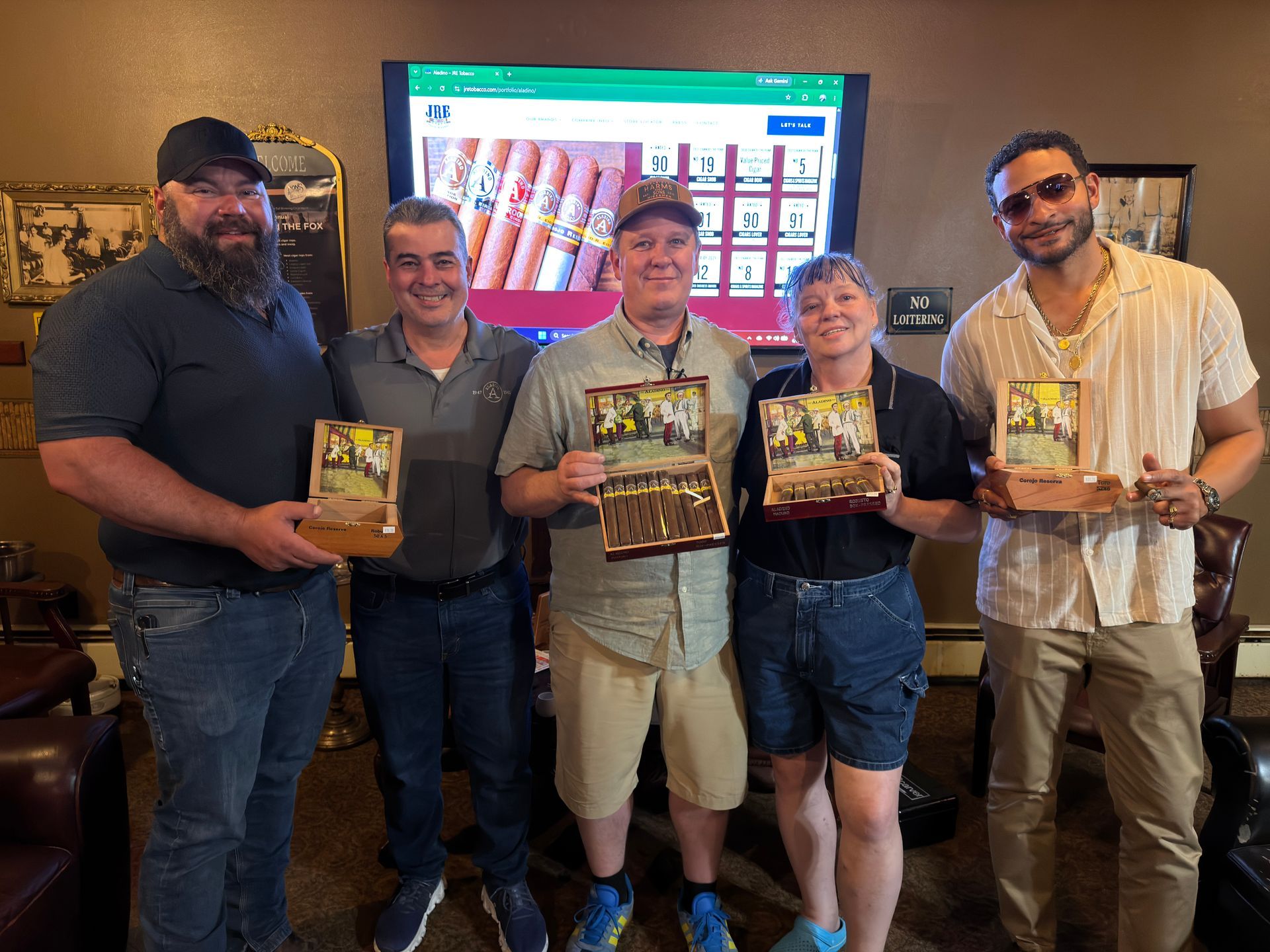 Appleton Cigar Co group shot with Justo Erioa