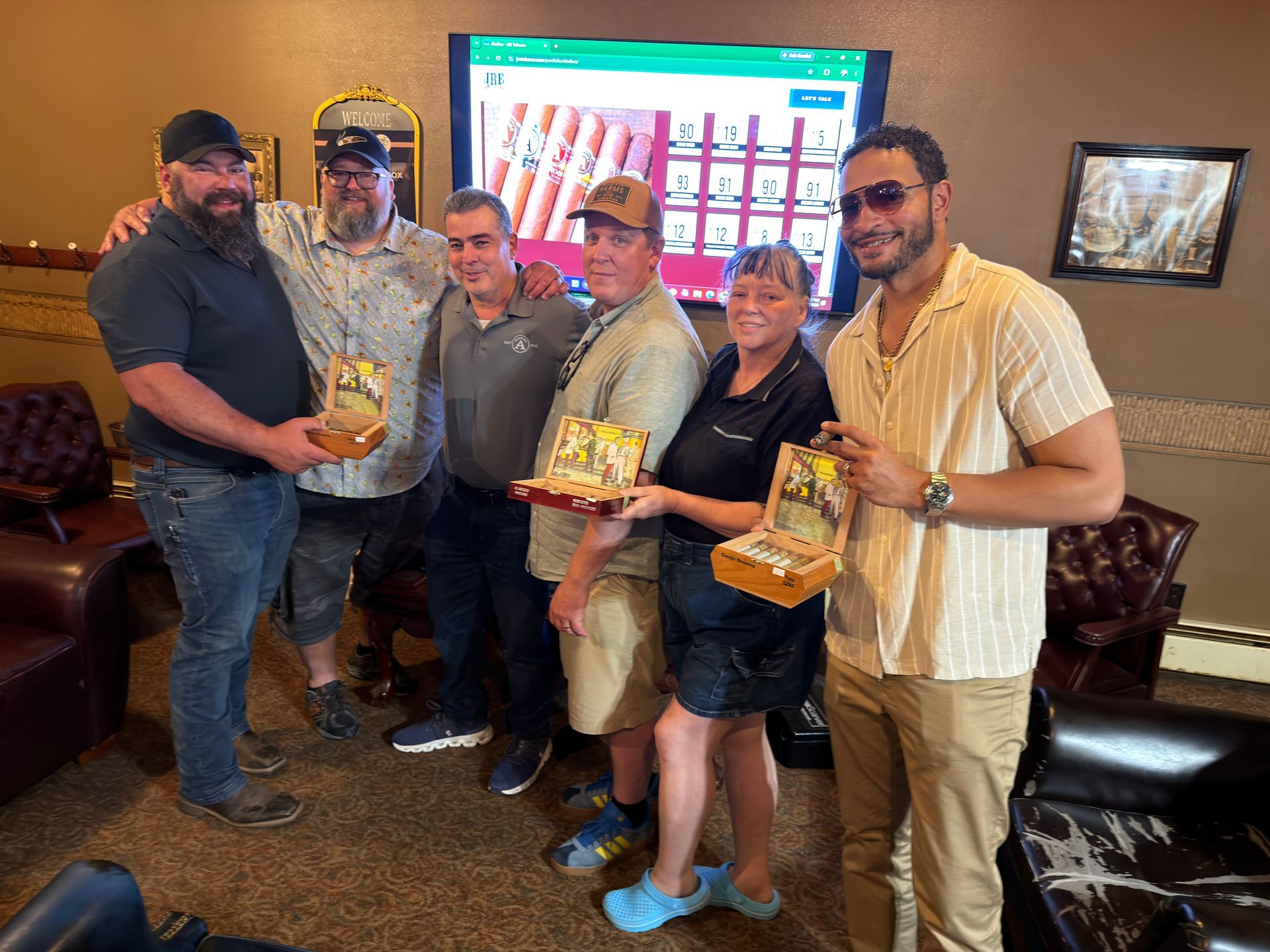 Appleton Cigar Co group shot with Justo Erioa