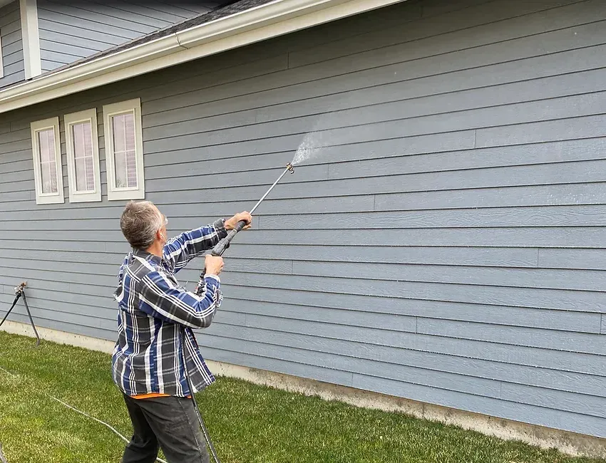 home exterior cleaning helena mt, siding washing helena mt, property cleaning helena mt, pressure washing company helena mt