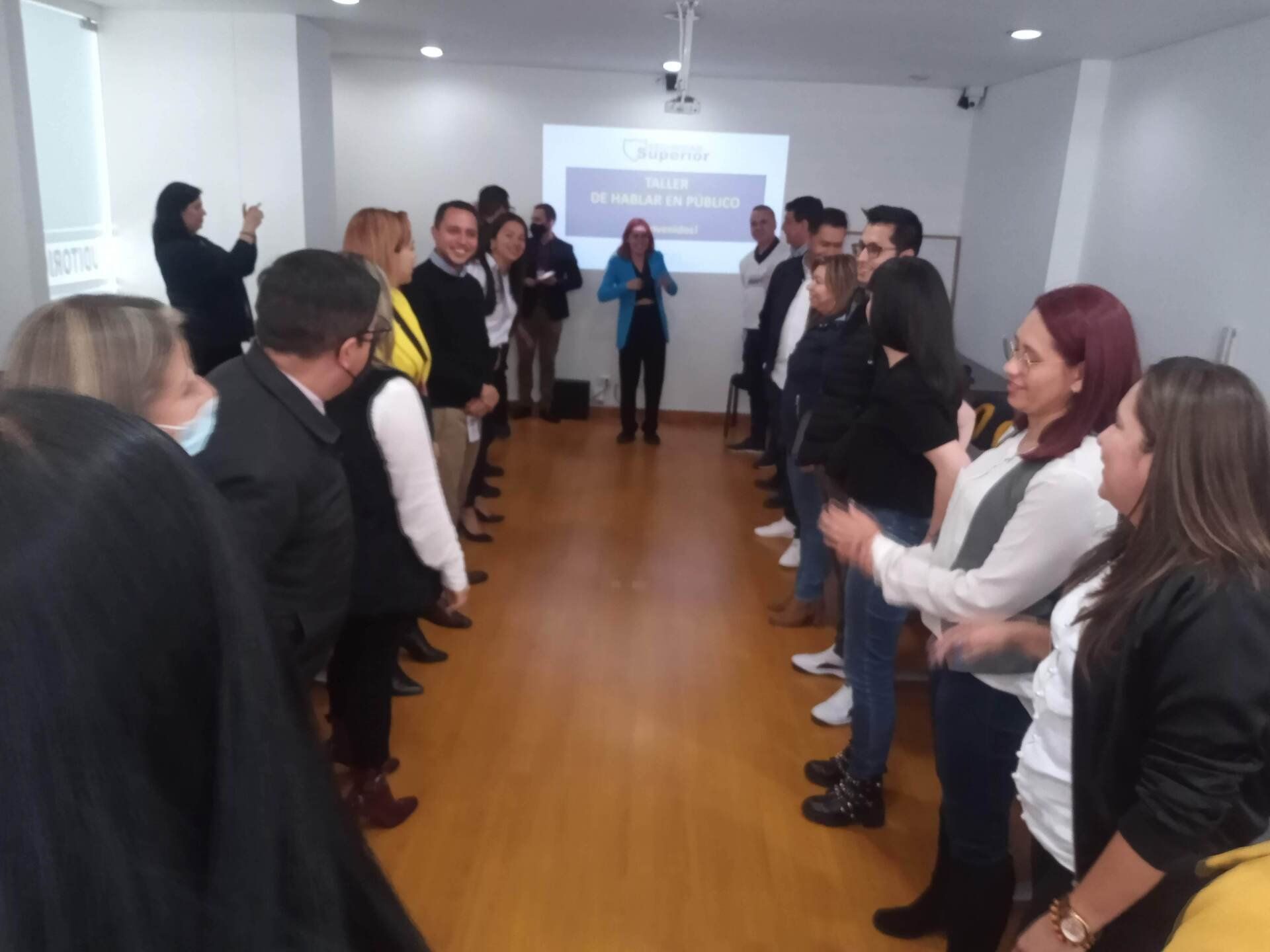 Academia Colombiana de Comunicación e Imagen.