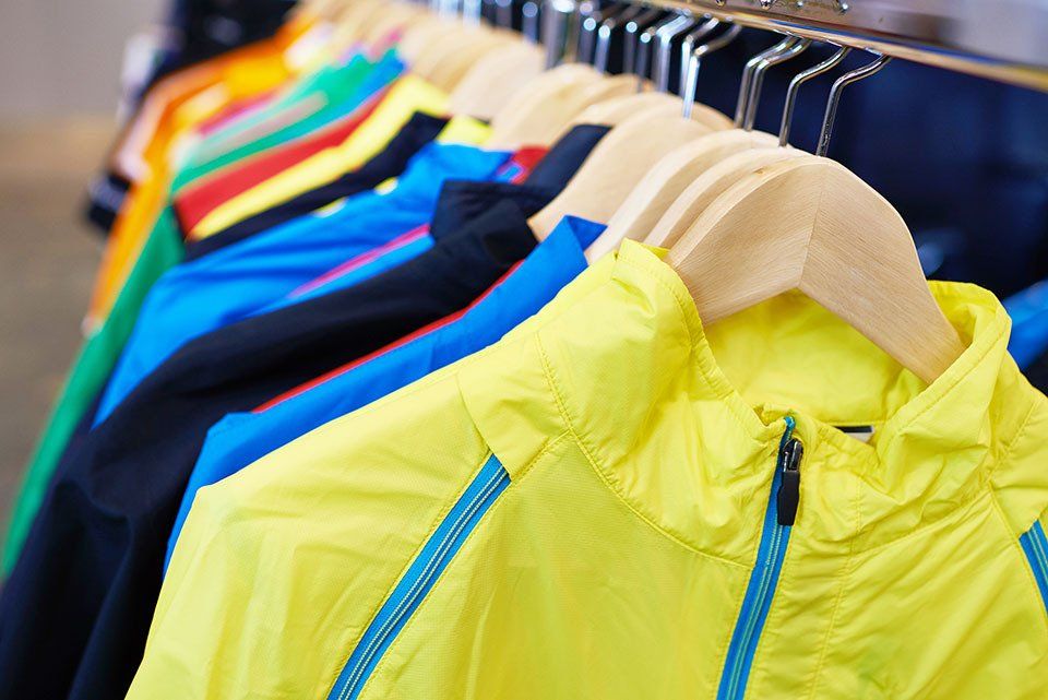outlet di abbigliamento per lo sport ed il tempo libero