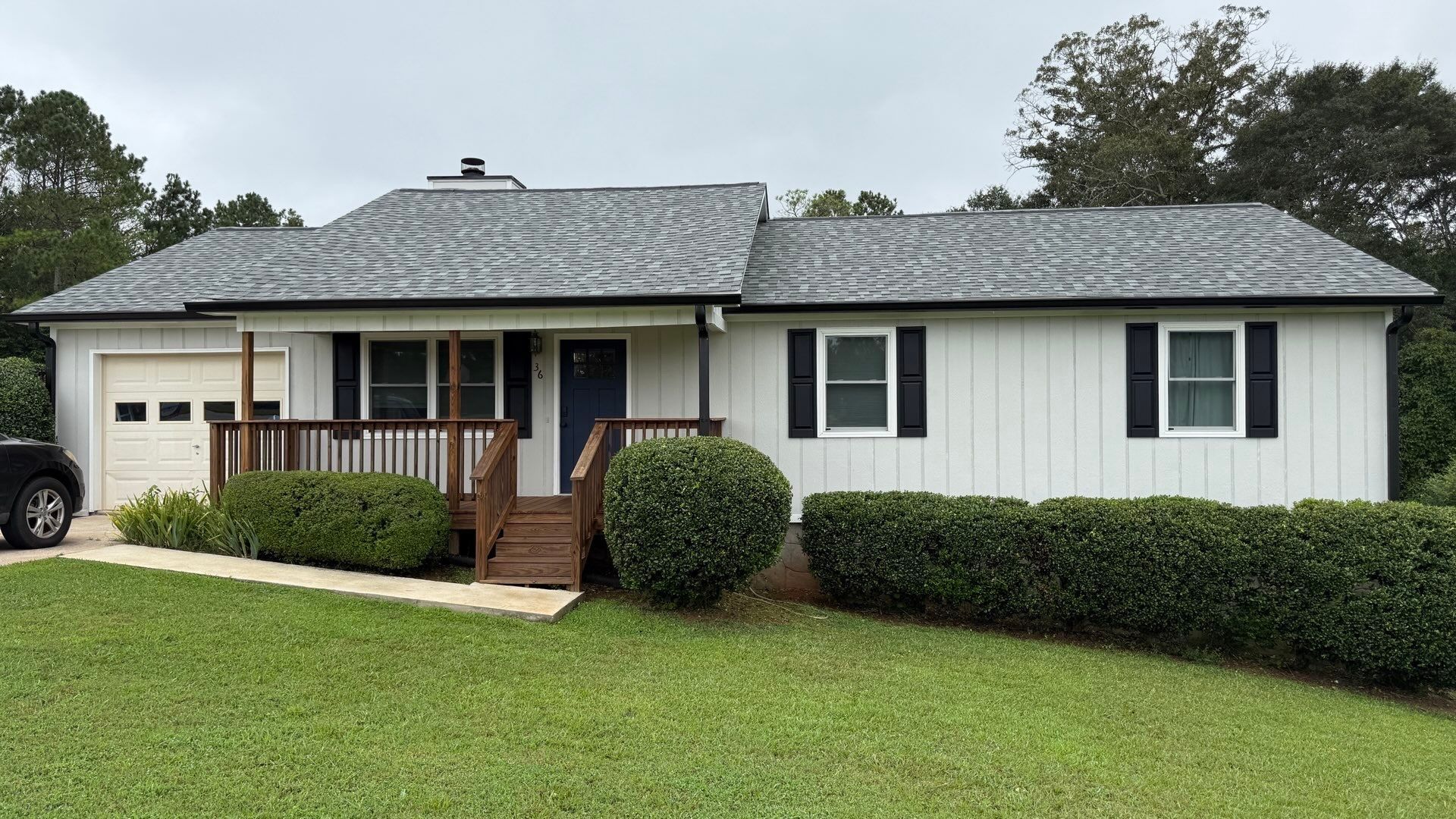 roofing replacement home image in Carrollton GA