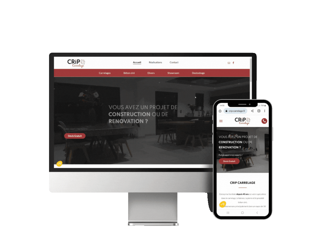 Un écran d'ordinateur et un téléphone portable sont assis l'un à côté de l'autre sur un fond blanc.