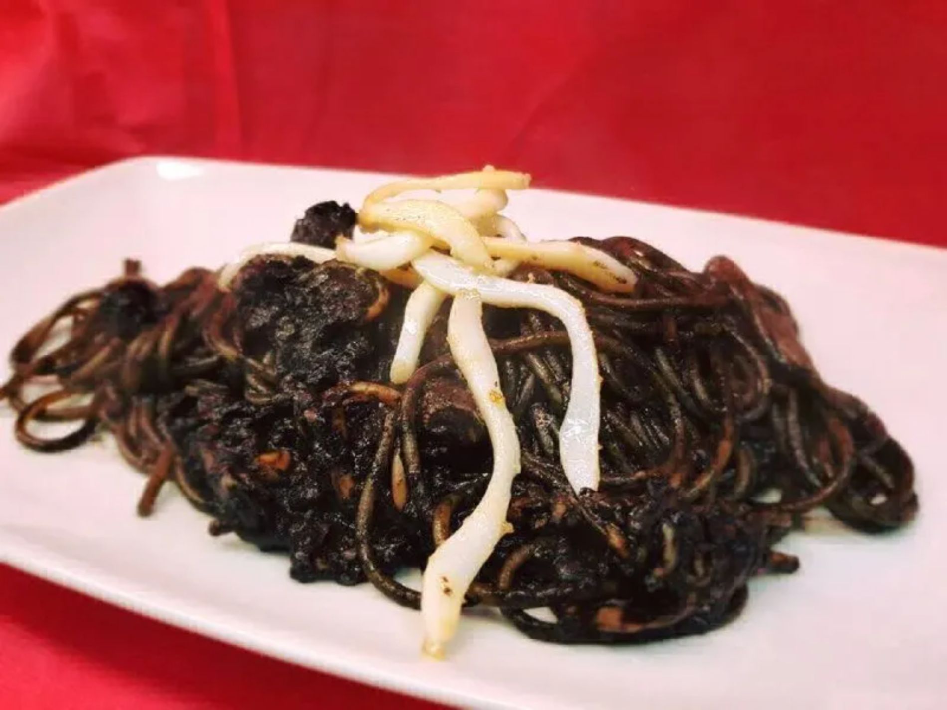 Pasta al nero di seppia