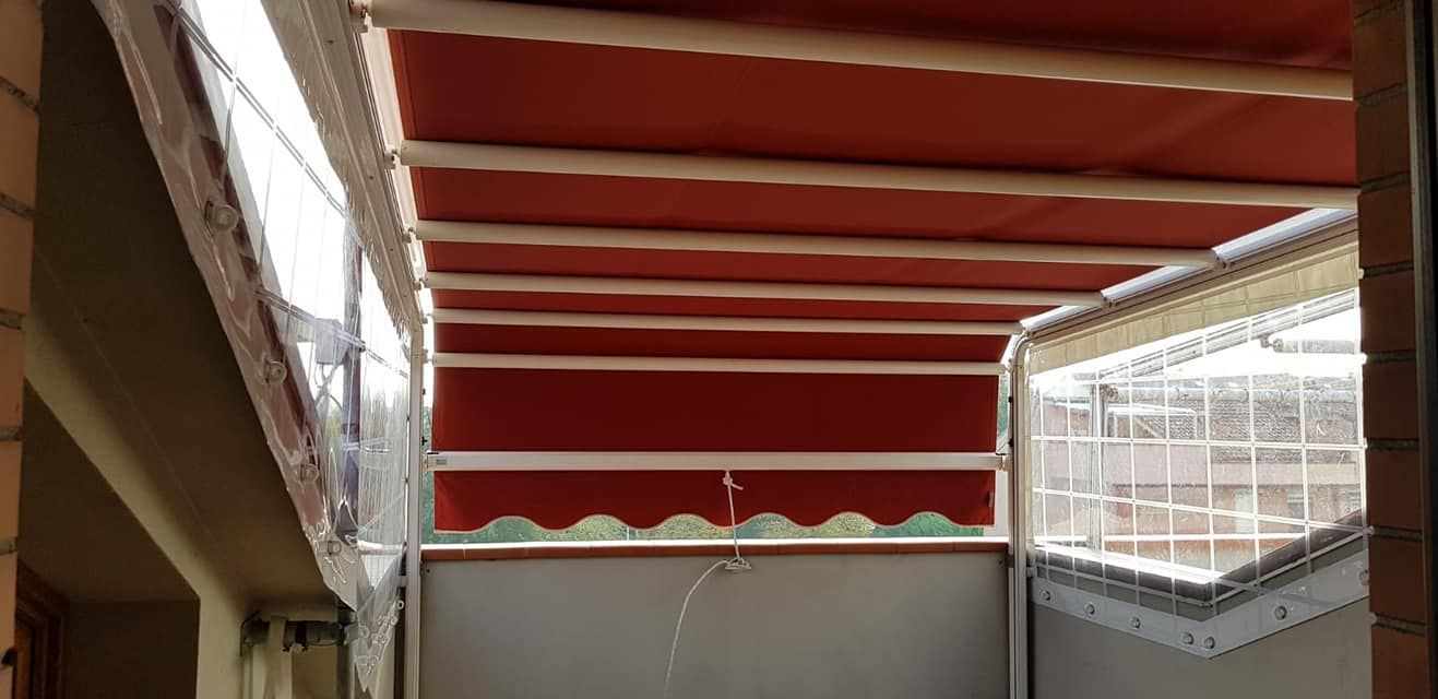 tenda da sole rossa