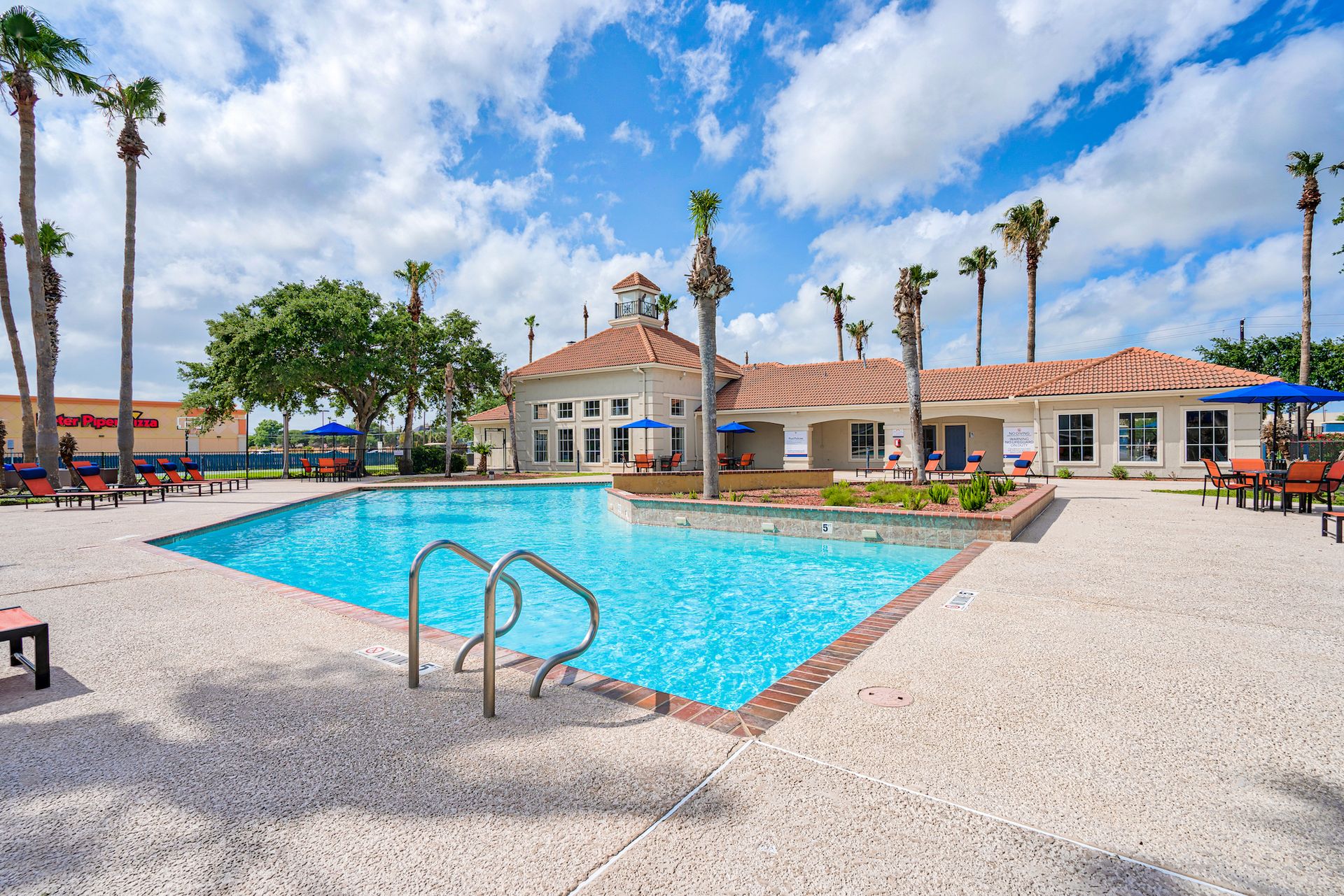 Gallery Apartment Complexes in South Side