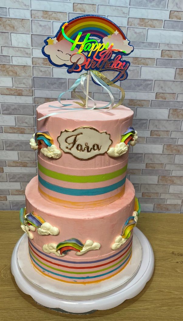 Products LORALS CAKES AND PASTRIES