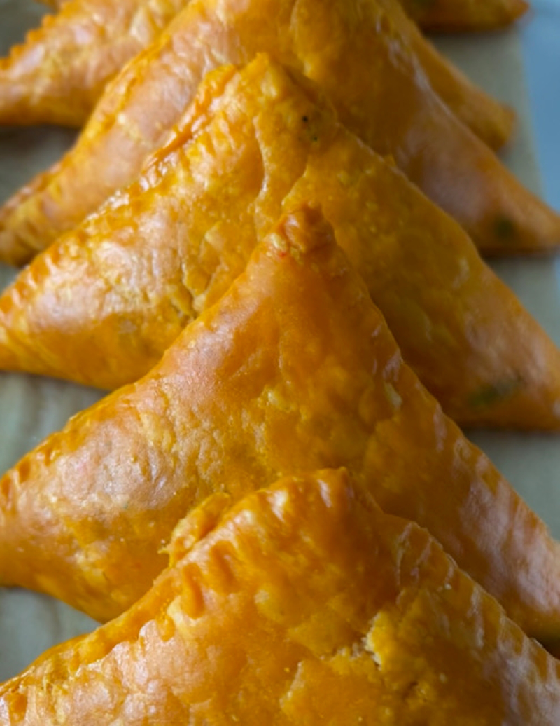 Products LORALS CAKES AND PASTRIES