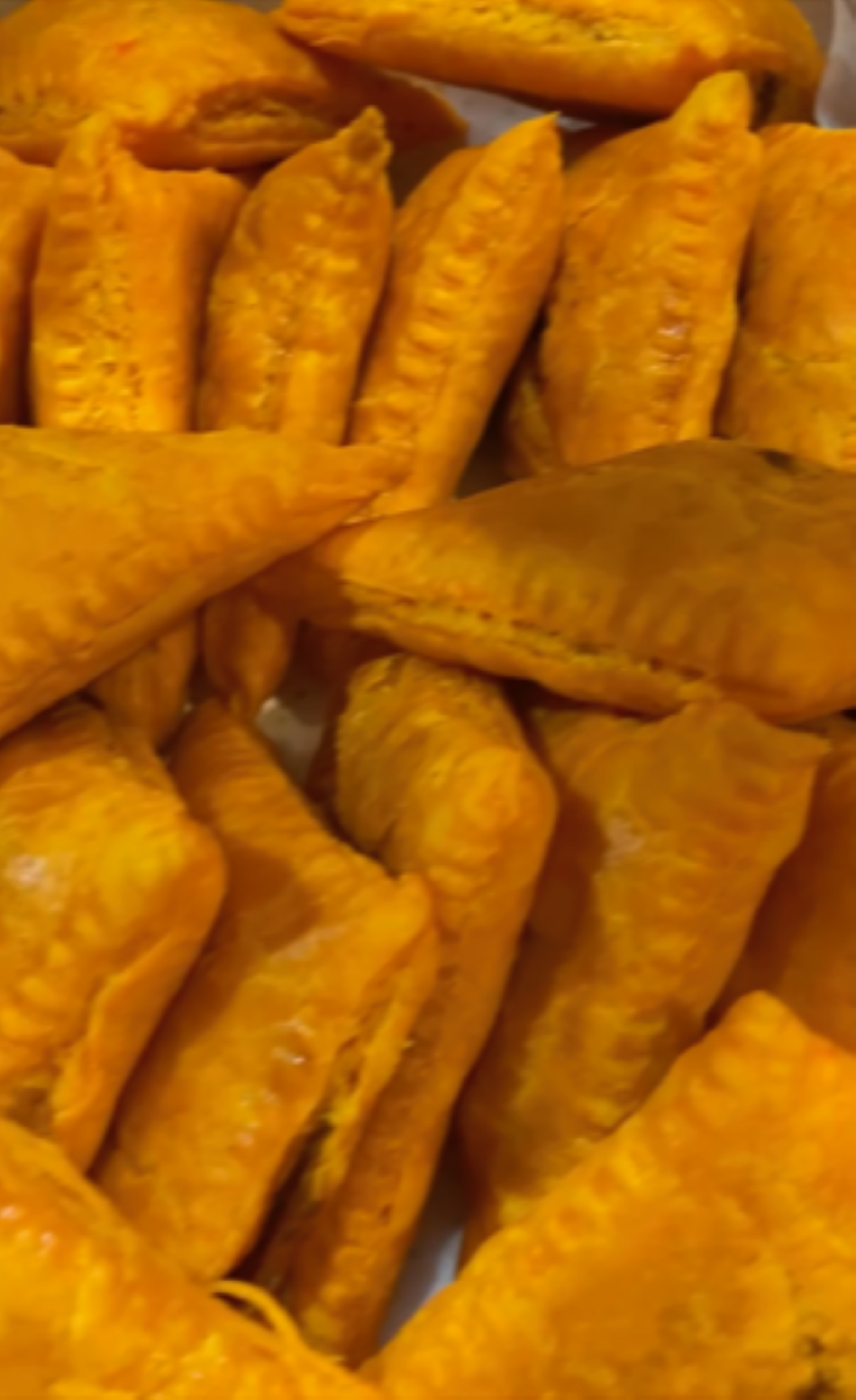 Products LORALS CAKES AND PASTRIES