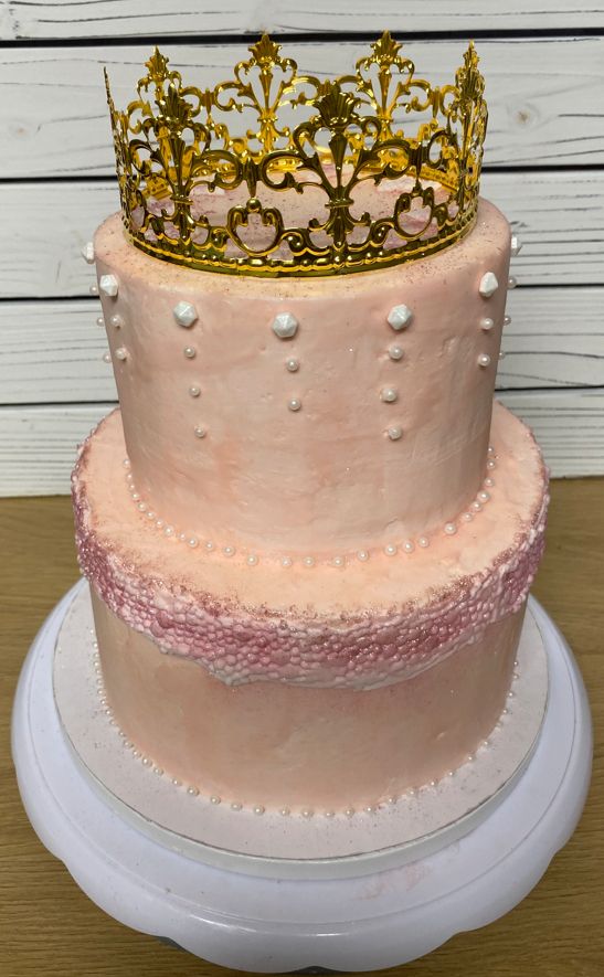 Products LORALS CAKES AND PASTRIES