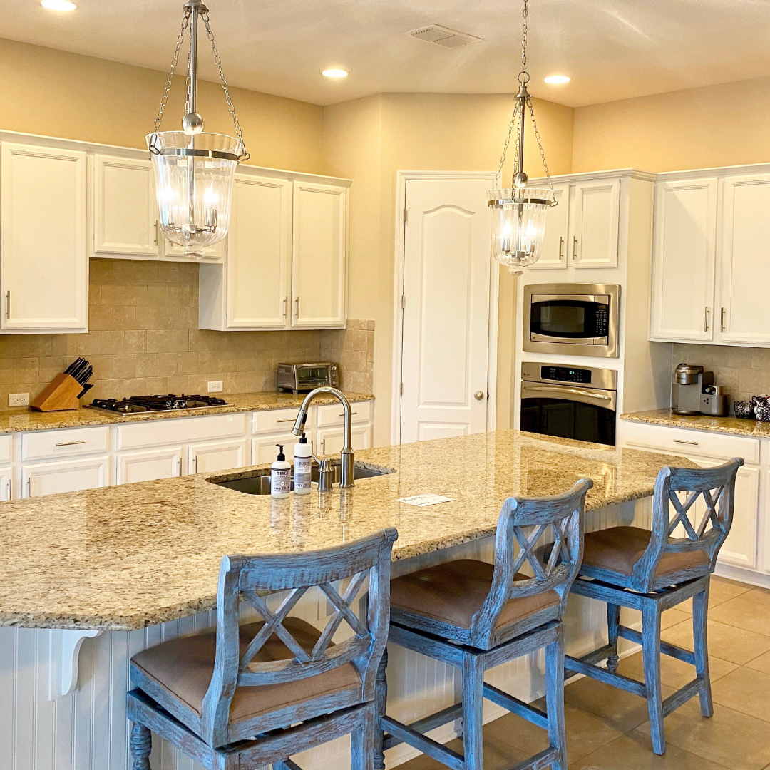 Clean White Kitchen — Jacksonville, FL — Elegant Finishes Clean White Kitchen — Jacksonville, FL — Elegant Finishes