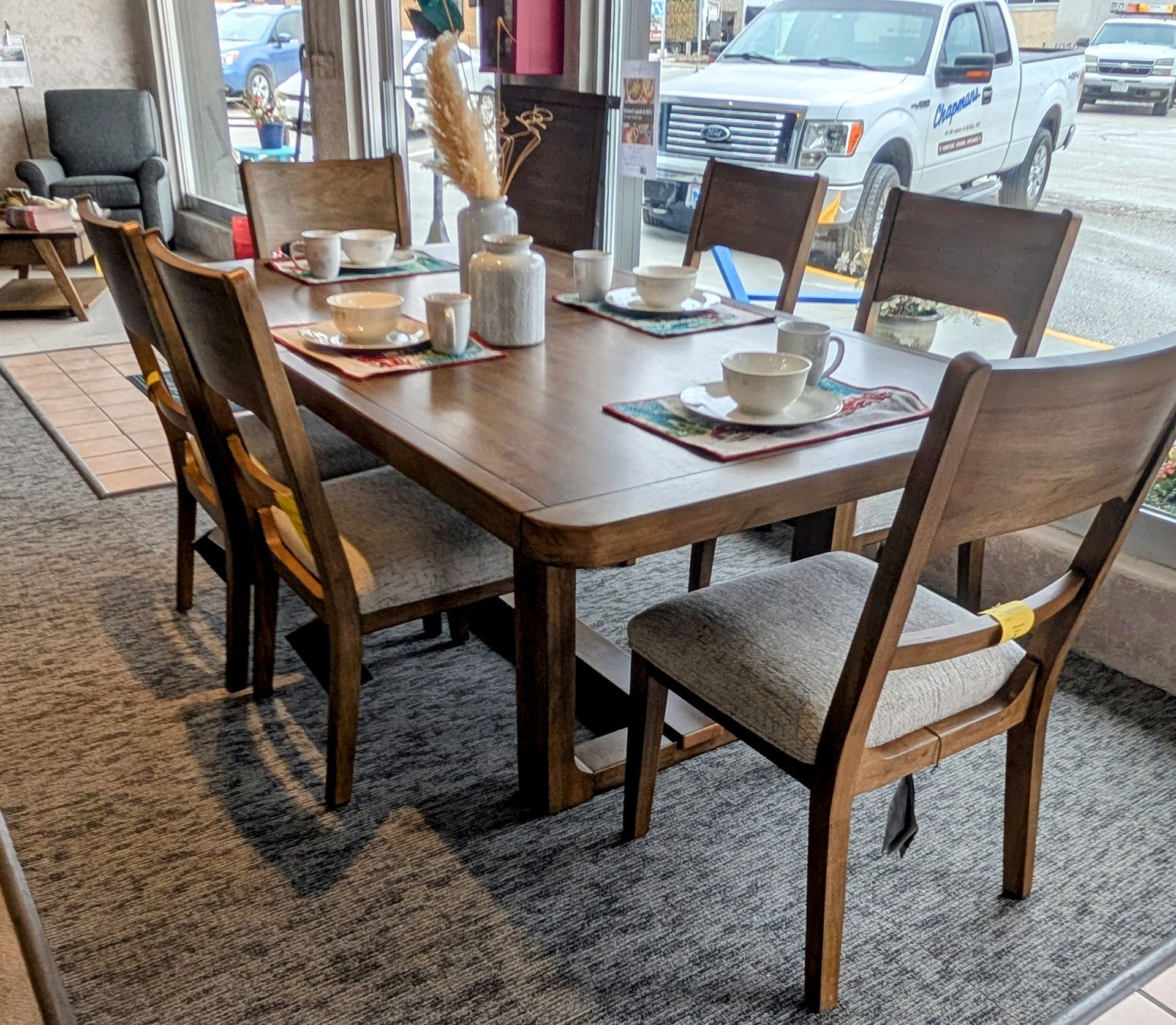 Dining Room Furniture - Buffalo, MO - Chapman’s Furniture Inc.
