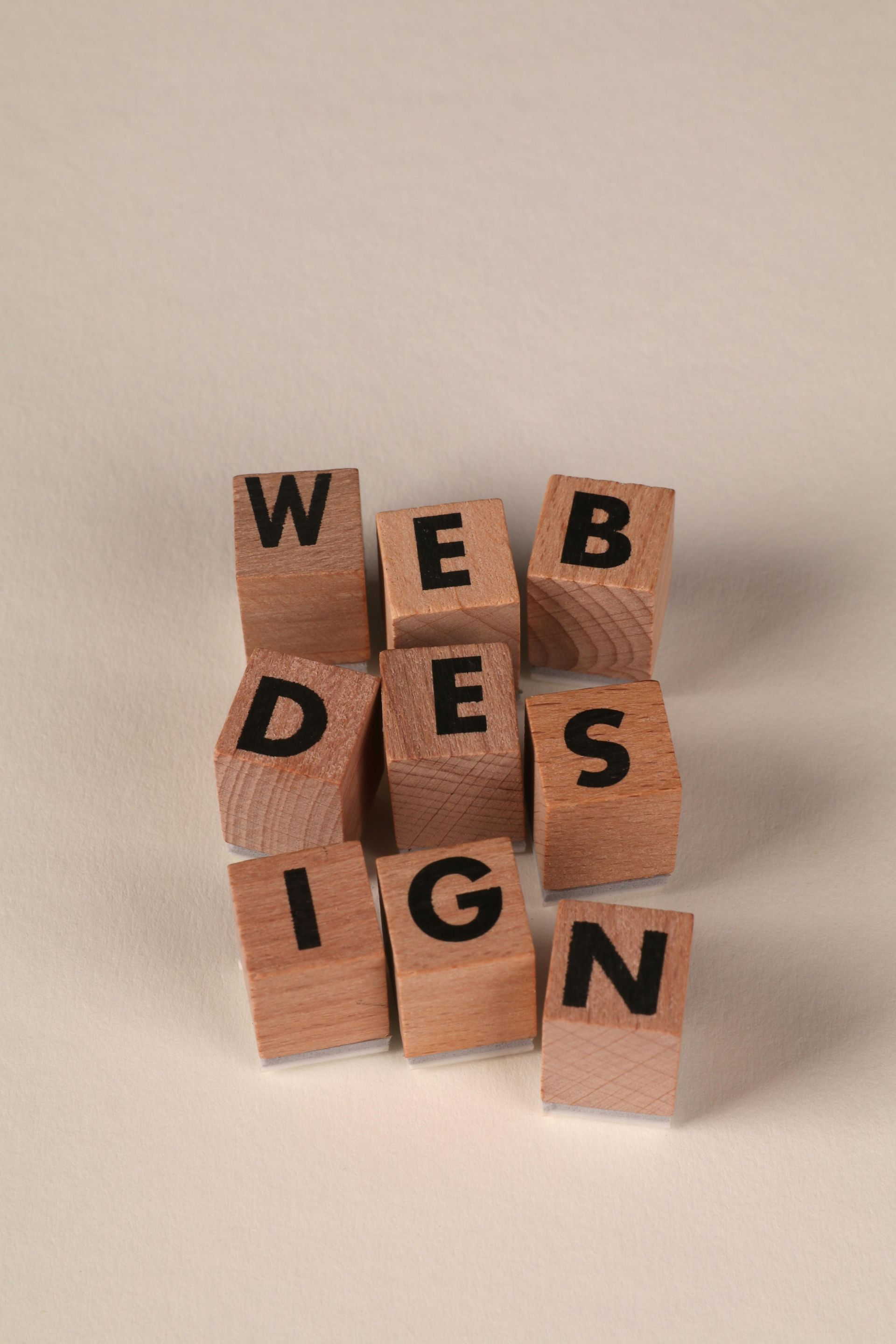 dice showing the word webdesign