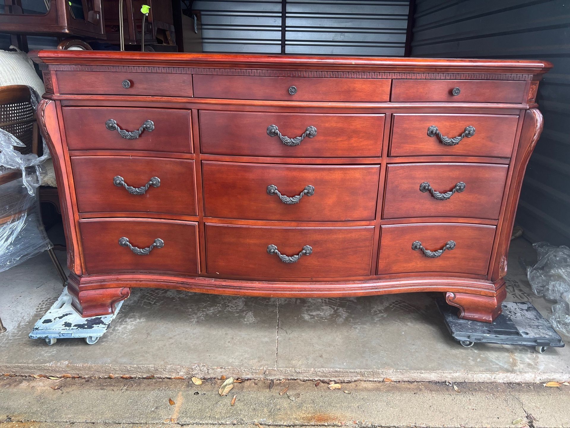 Dresser & Nightstand Set