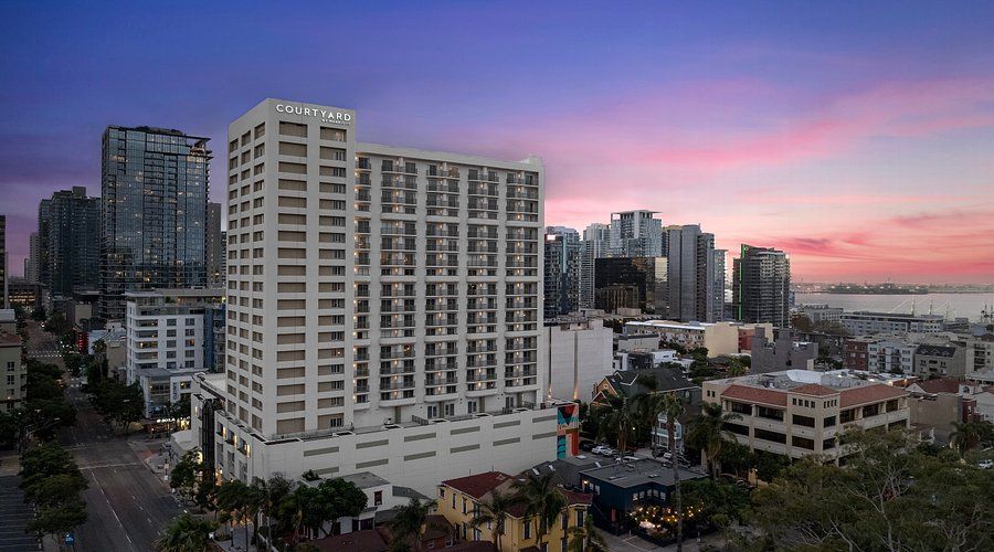 Courtyard by Marriott Downtown Little Italy with skydeck pool in San Diego California