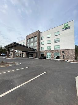 Holiday Inn Express Savannah Gateway new build IHG hotel Gateway Boulevard West opened December 2025 Georgia