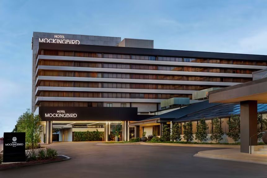 Hotel Mockingbird Tribute Portfolio hotel near SMU in Dallas Texas