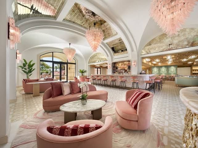 Palm House Hotel newly reopened boutique luxury hotel on Royal Palm Way Palm Beach Florida