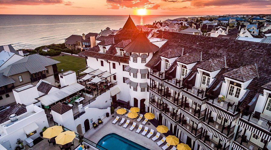 The Pearl Hotel Manteo Roanoke Island Outer Banks North Carolina boutique hotel rooftop Roanoke Sound 2024