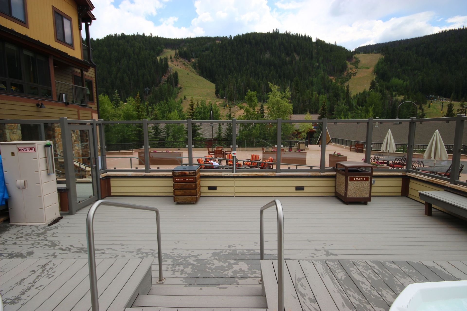 Slopeside Condos HOA in Keystone CO