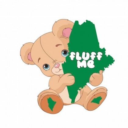Cute tan teddy bear holding green leaf-shaped sign that says “FLUFF ME”