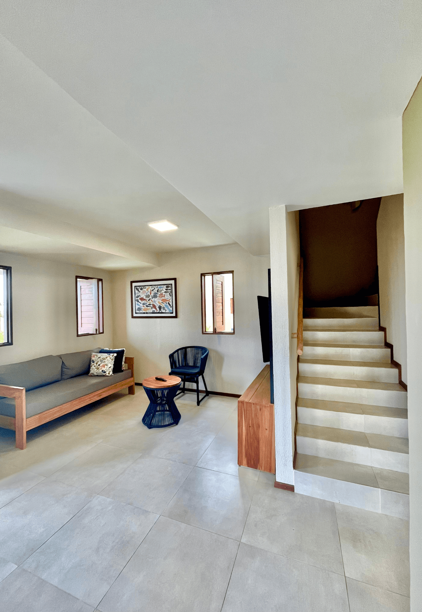 Sala de estar e corredor