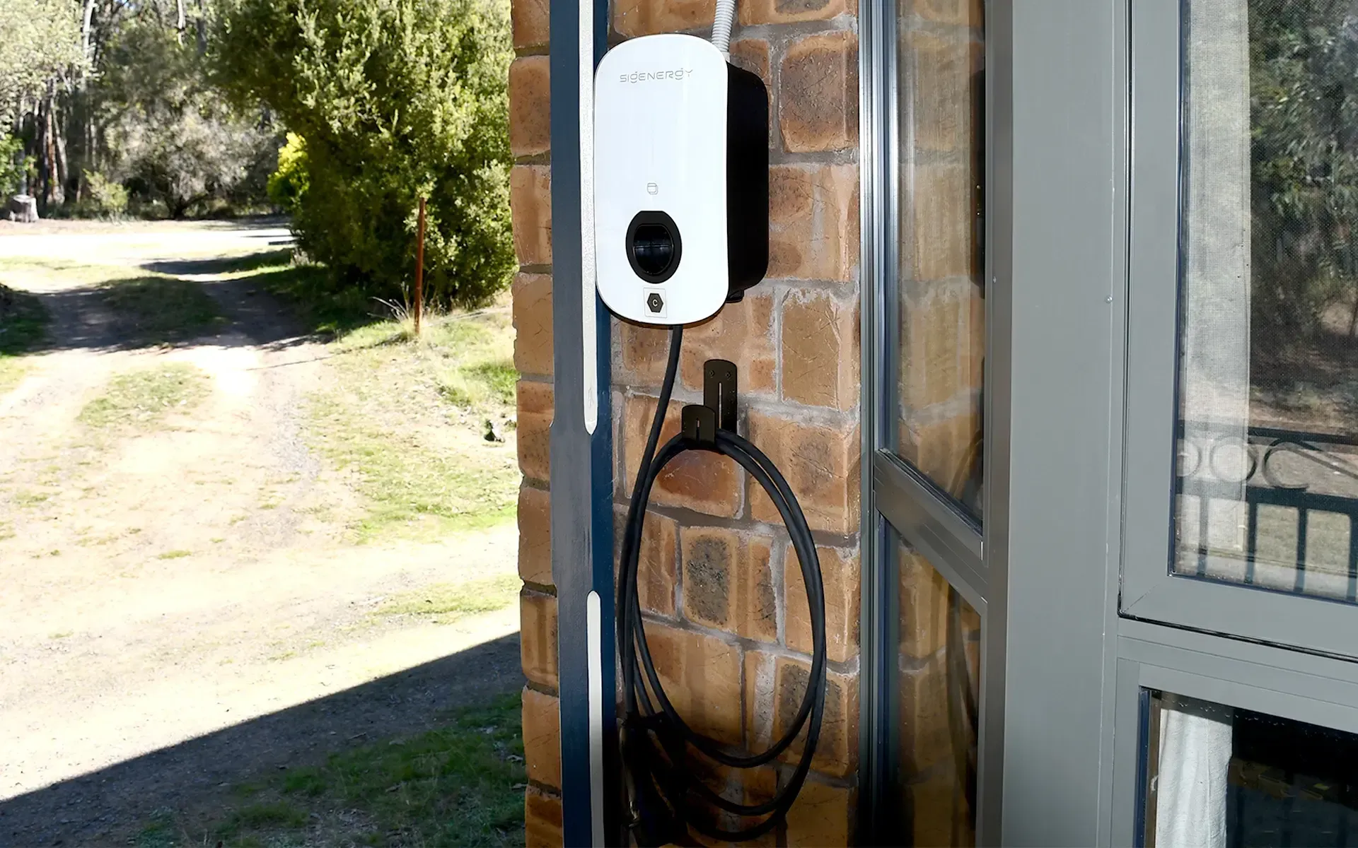 Sigenergy solar system with 9.24kW panels, 24kWh battery storage, 10kW inverter and EV charger in Napoleons, Victoria