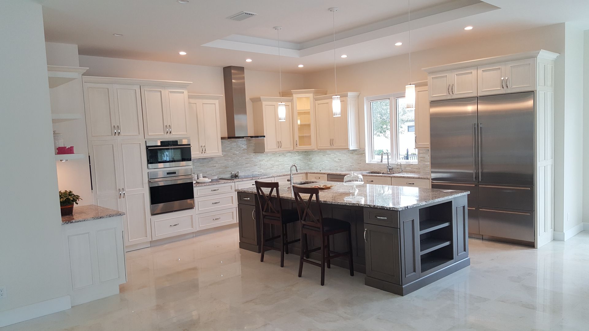 Custom Kitchen Cabinets