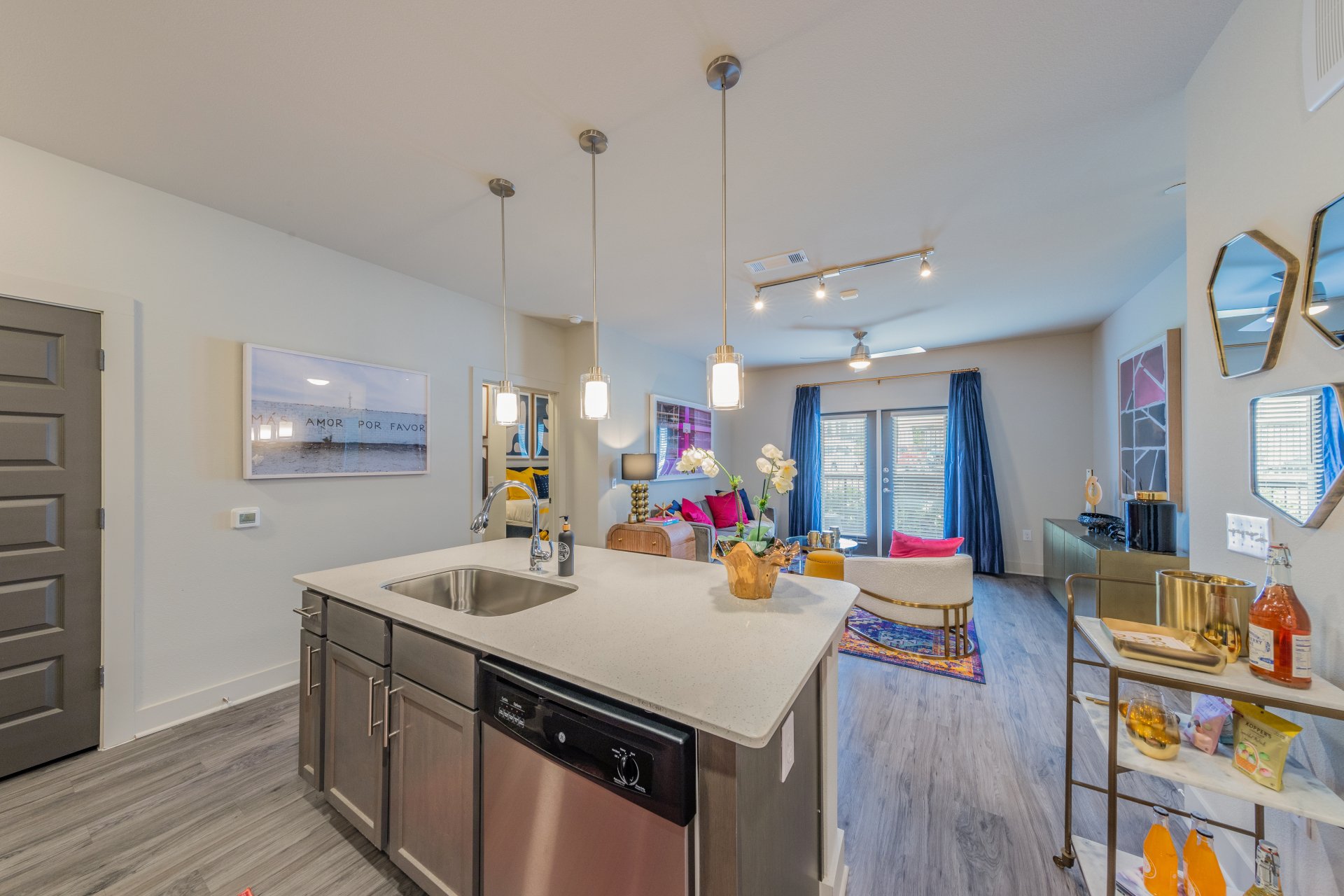 Gallery Apartment Complexes on USAA Blvd San Antonio