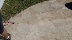 Restauro Pavimenti in Travertino di Terrazzi e Balconi