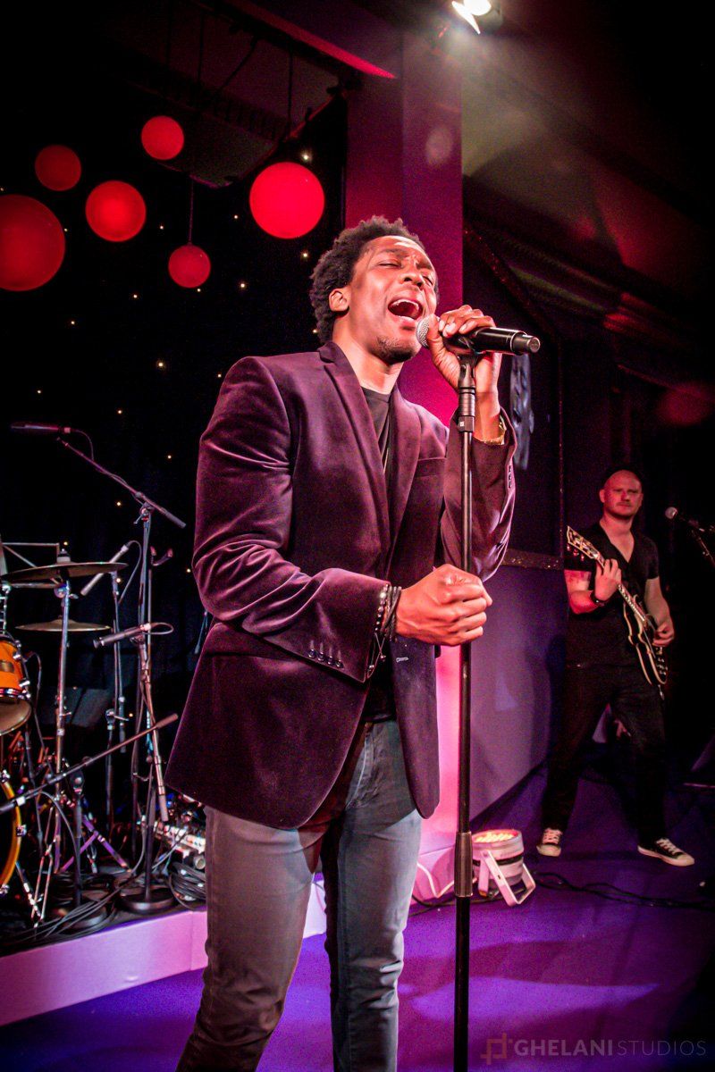 Photo Singer Lemar performing on stage at an event in London