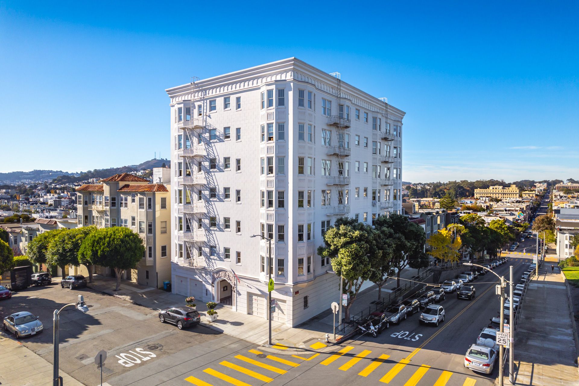 575 Pierce Street, a multiunit apartment building in San Francisco